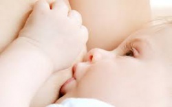 Що тягне за собою неправильний догляд за грудьми при годуванні дитини?
