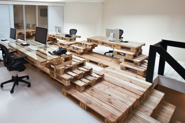 Як використати вантажні палети в дизайні інтер’єру